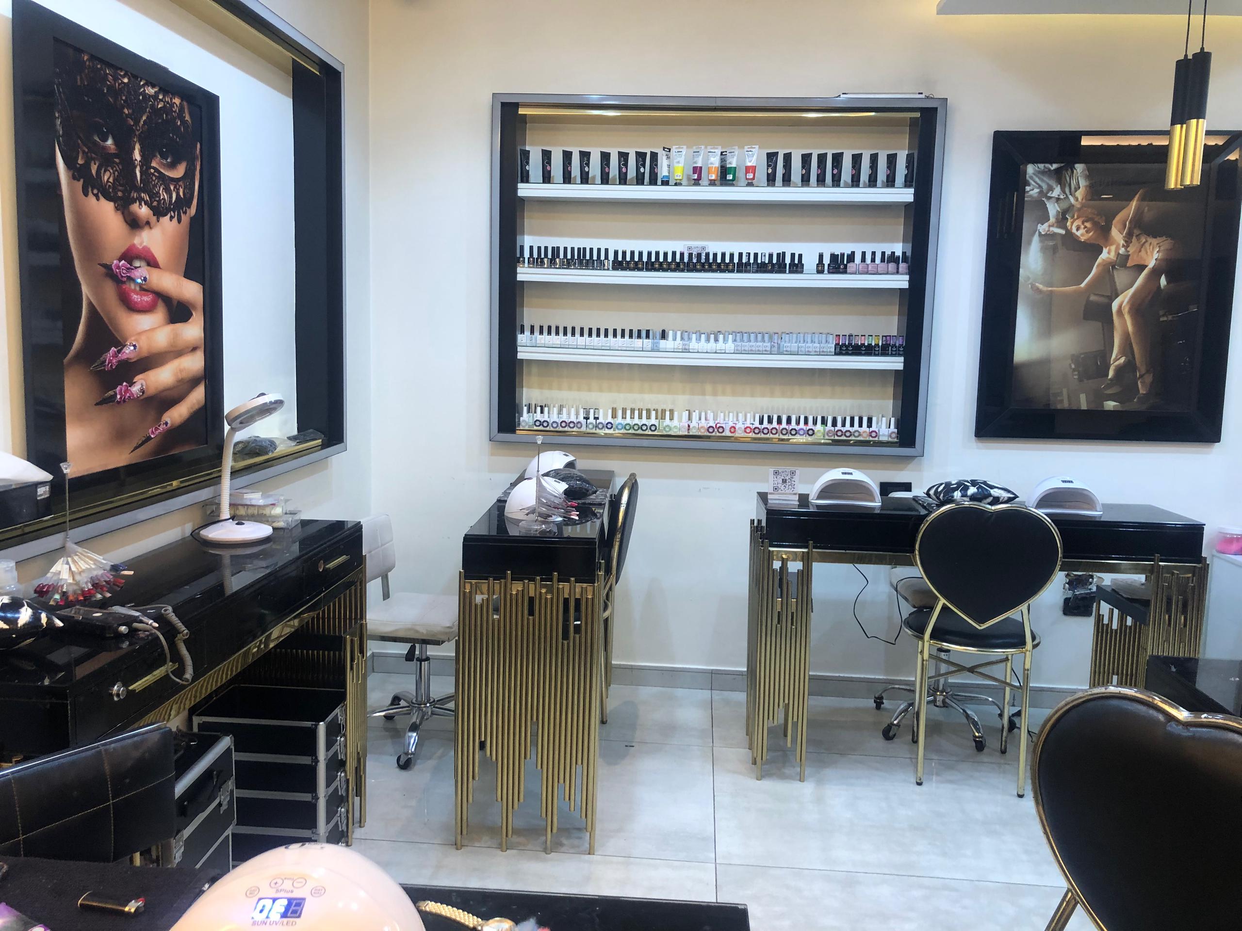 صورة منشأة EMELA BEAUTY CENTER - قسم صالونات التجميل (للنساء والرجال) في Mazzeh 7