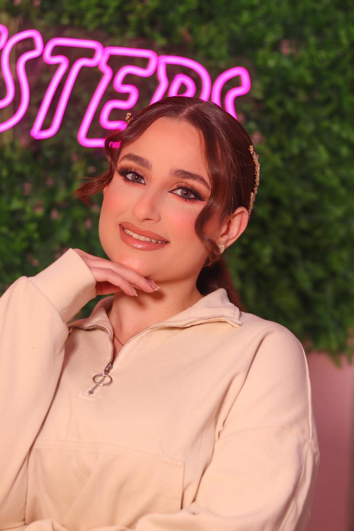 صورة منشأة صالون Sisters - قسم صالونات التجميل (للنساء والرجال) في Mazzeh 7
