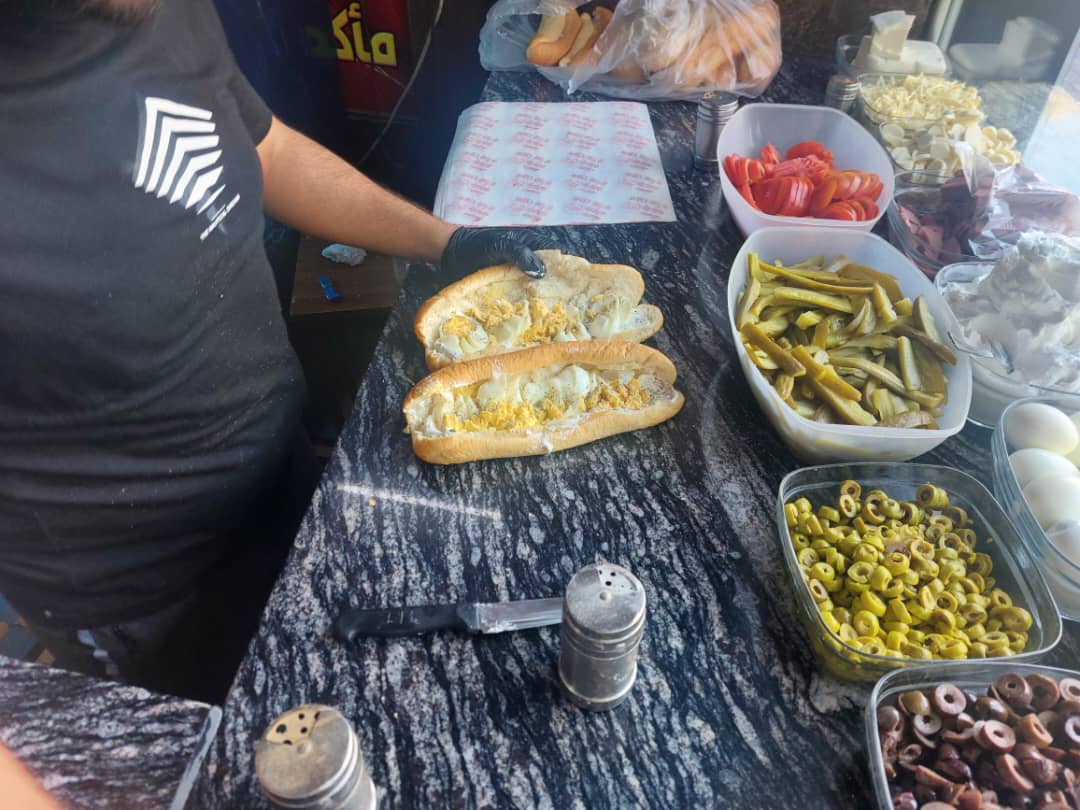 صورة منشأة مأكولات فادي أبو ربيع - قسم مطاعم شرقية في Al-Hijaz 3