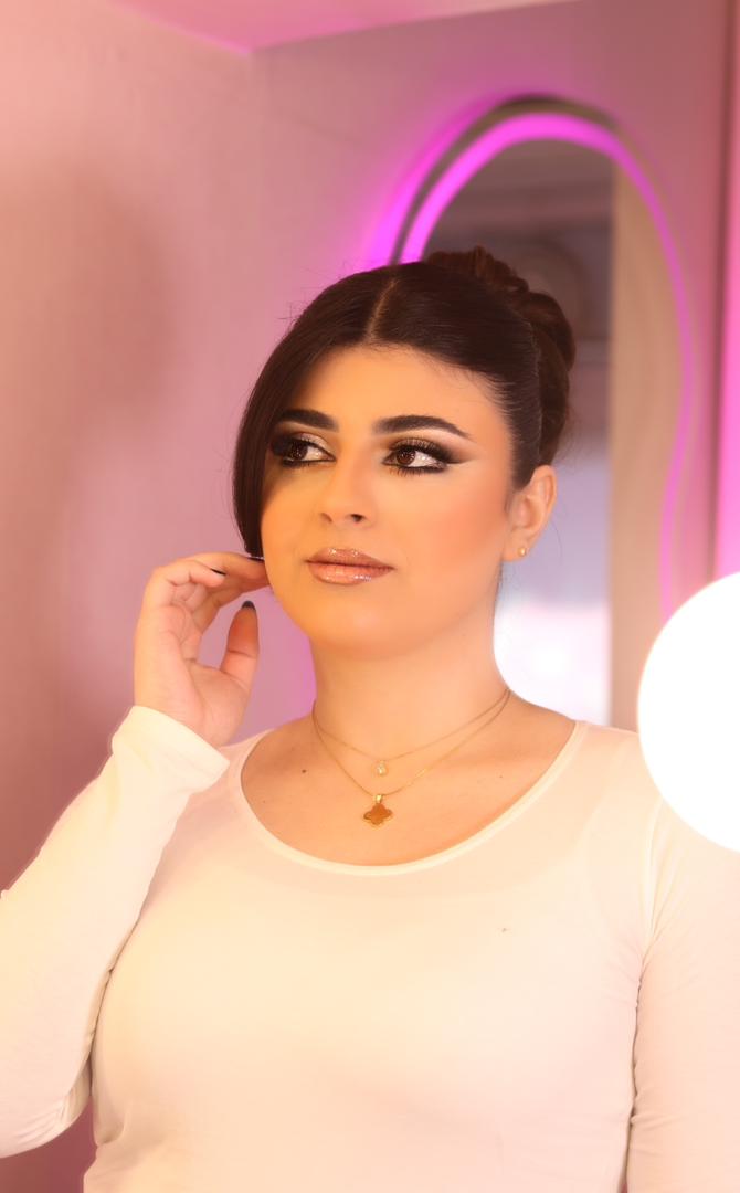 صورة منشأة صالون Sisters - قسم صالونات التجميل (للنساء والرجال) في Mazzeh 8