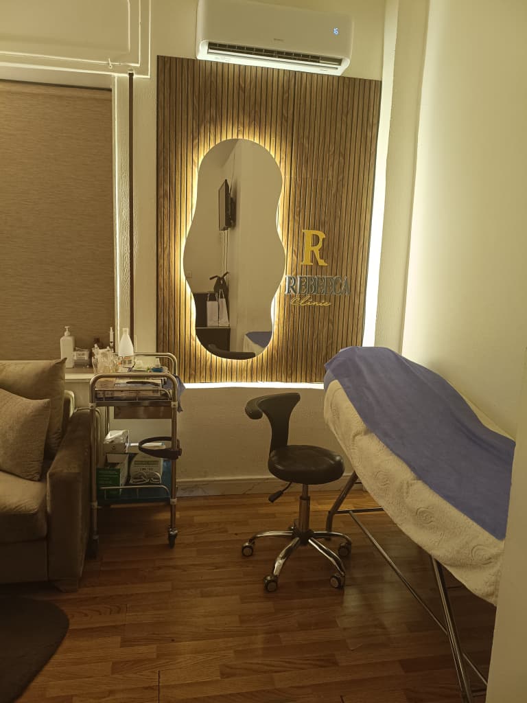صورة منشأة Rebeeca clinic - قسم مراكز إزالة الشعر بالليزر في Baramkeh 8