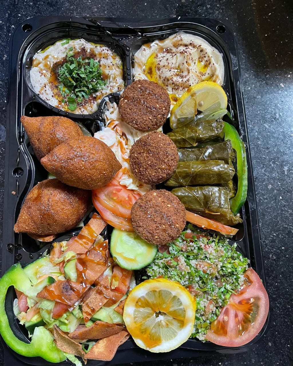 صورة منشأة مطعم غريل هاوس - قسم مطاعم عائلية في Al-Hijaz 8