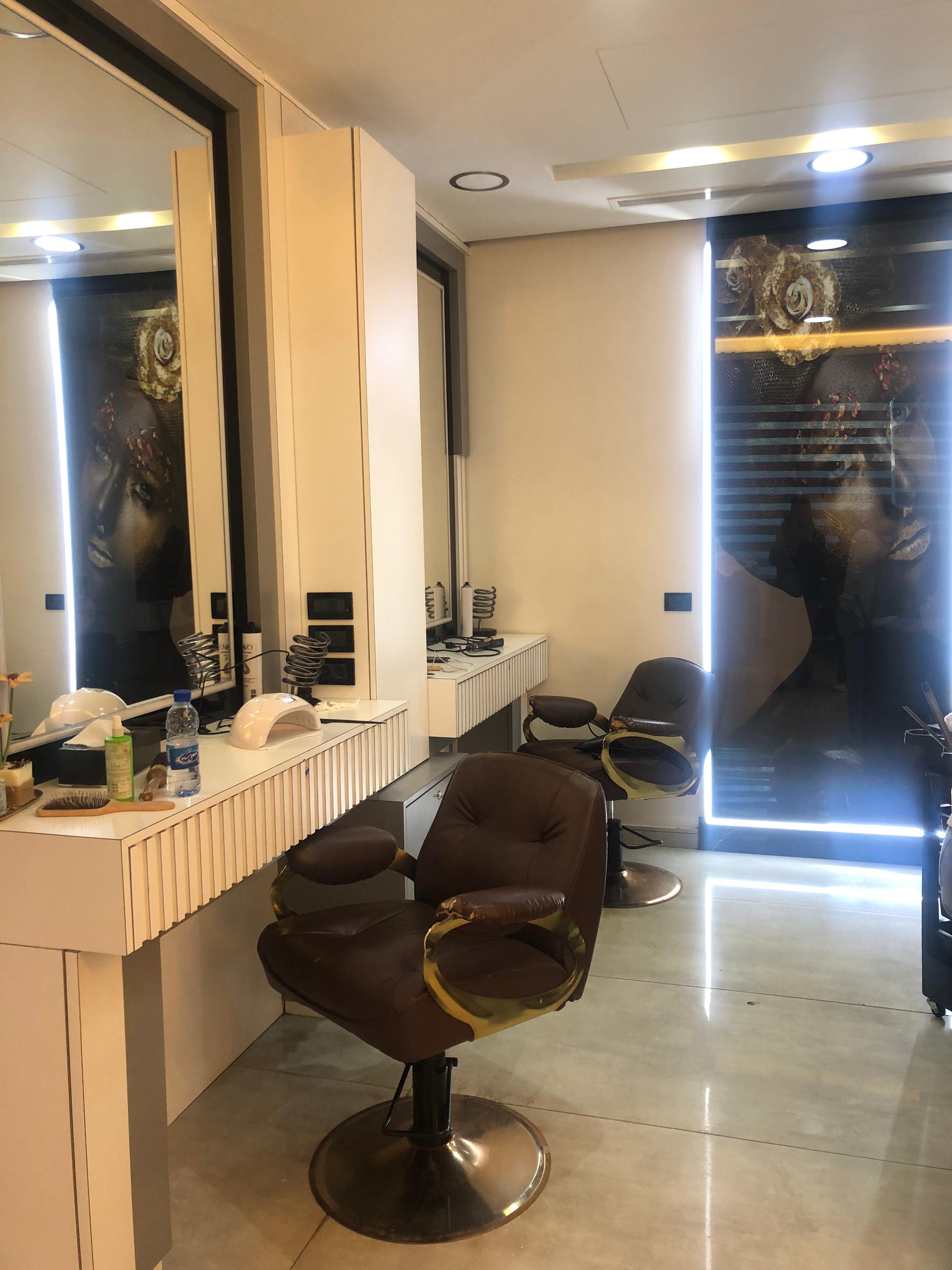 صورة منشأة EMELA BEAUTY CENTER - قسم صالونات التجميل (للنساء والرجال) في Mazzeh 10